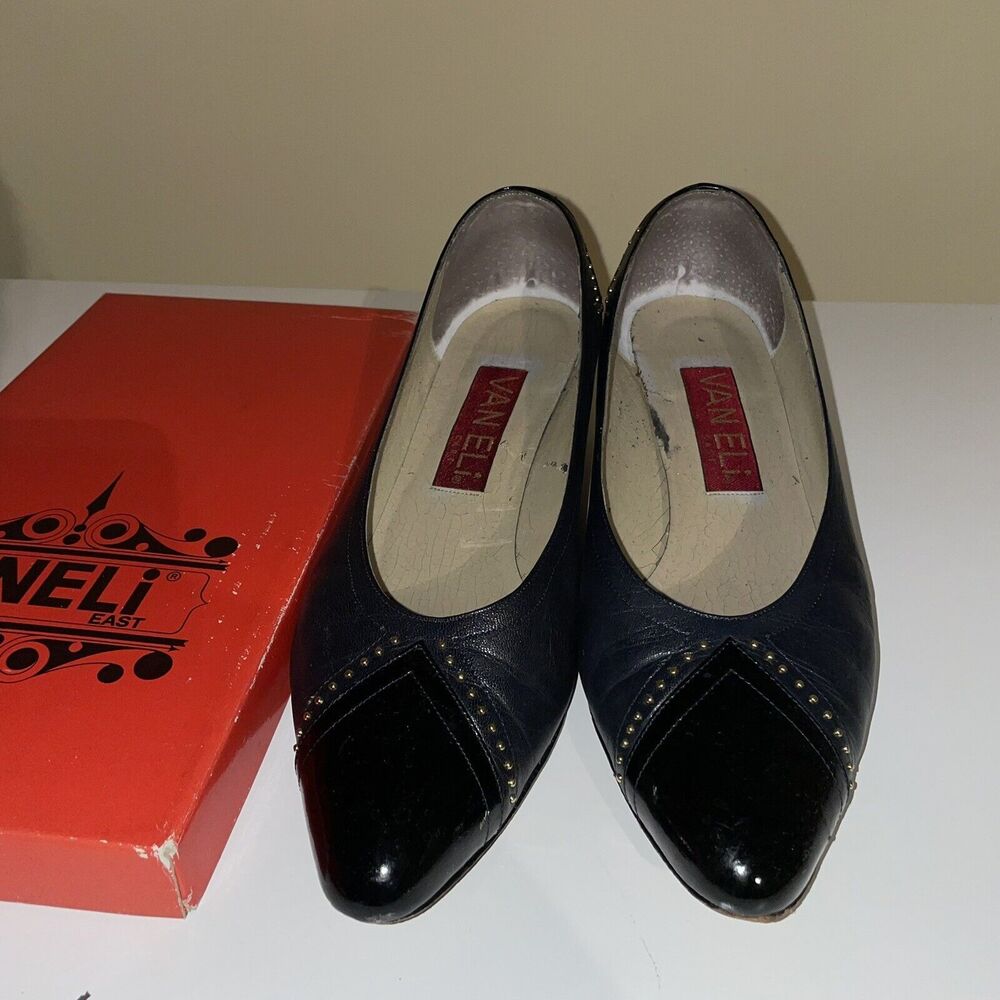 Vintage Vaneli Navy/ Black Leather Chunky Heel Shoes Size 9.5M
